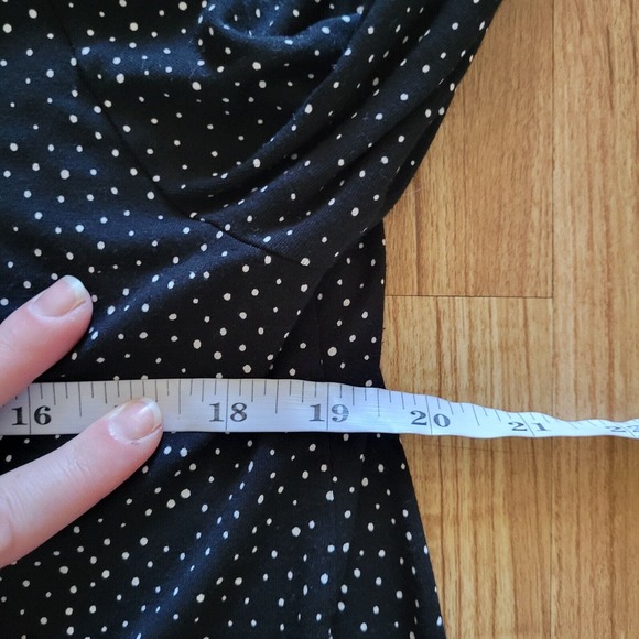 J JIll Wearever Top Shirt Womens Large Black White Swiss Dot Stretchy Everyday - Picture 9 of 12